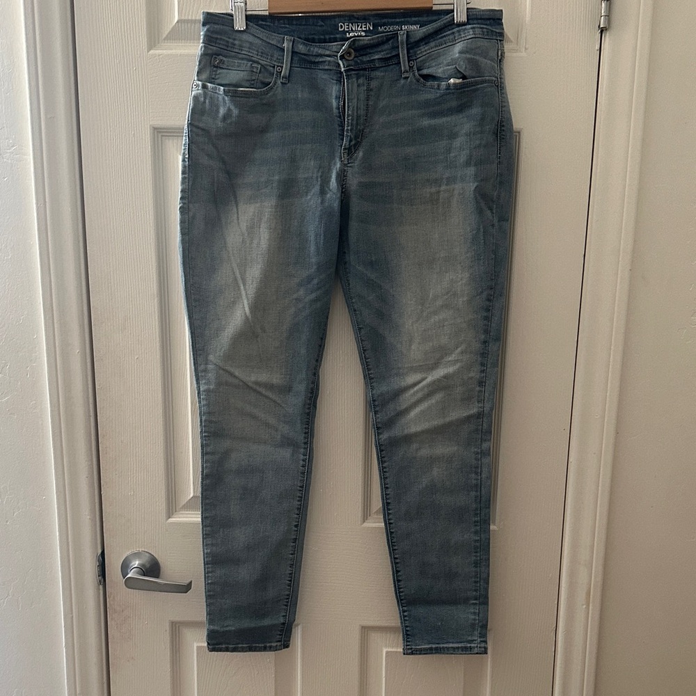 Denizen from Levi's Women's Light Blue Skinny Jeans